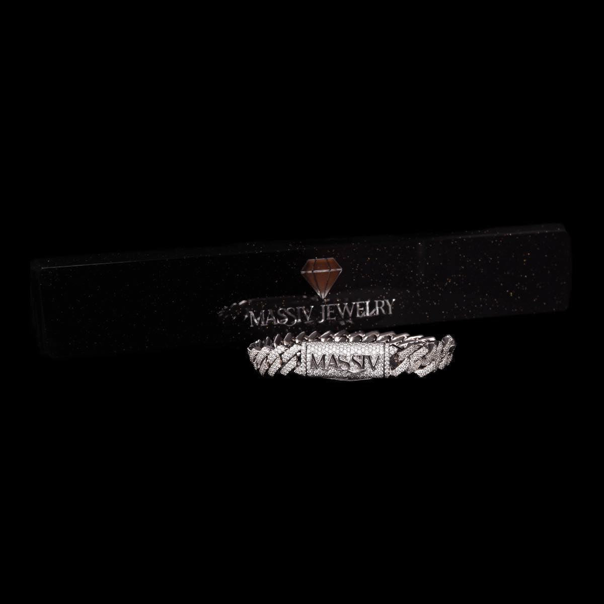 CUBAN ARMBAND MOISSANITE 10MM - 925 SILVER